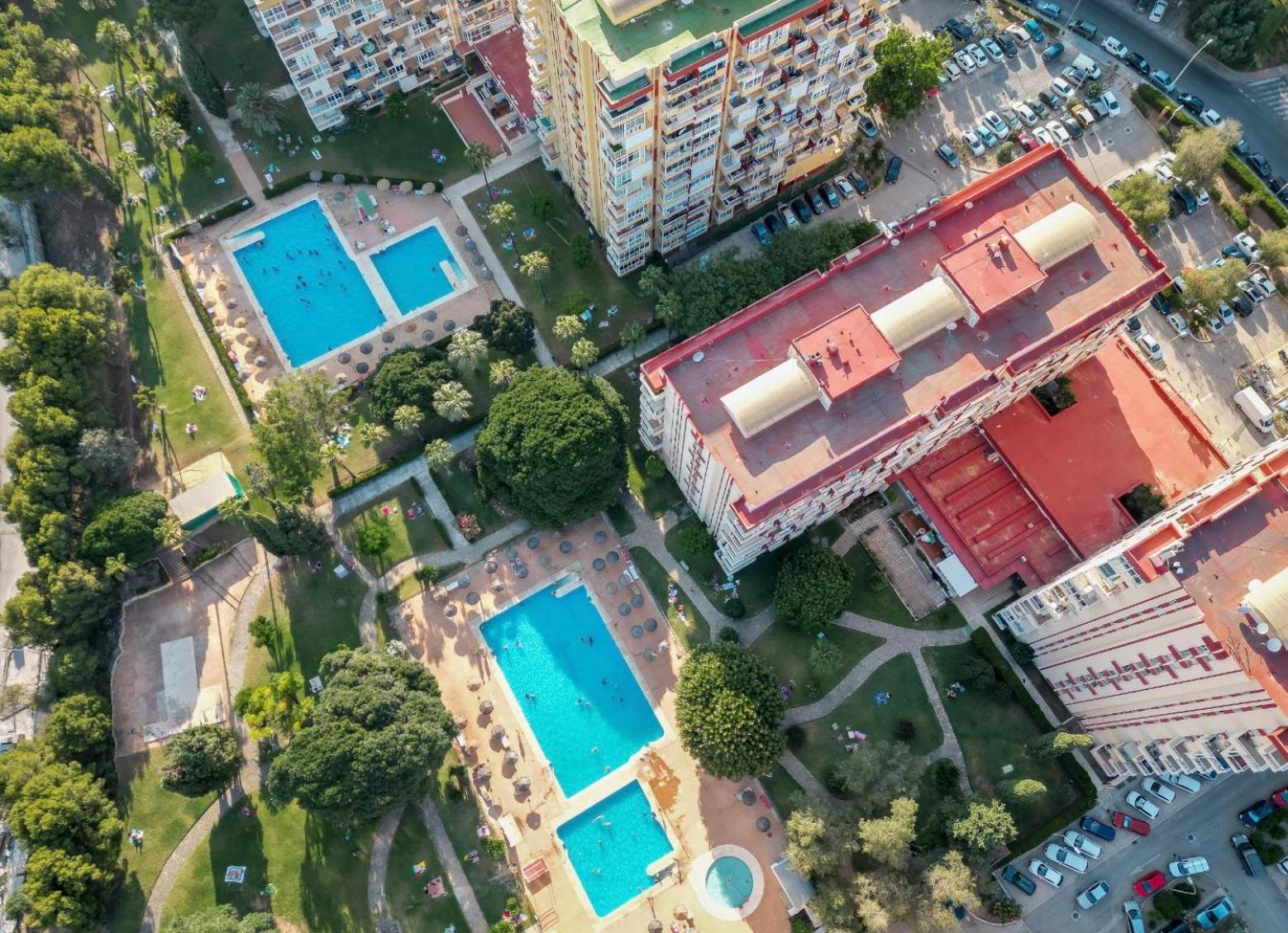 Coastal Feeling, Pools & Views Apt Agata เบนัลมาเดนา ภายนอก รูปภาพ